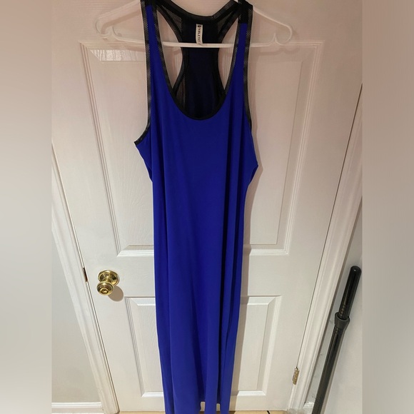 Fabletics halter dress with mesh. Size xl - Picture 1 of 3